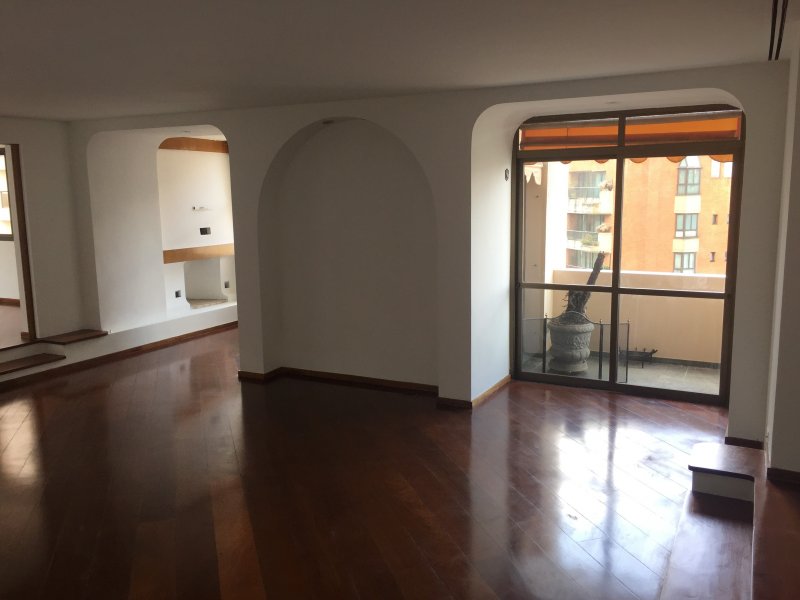 Apartamento à venda Jardim Paulista com 270m² e 4 quartos por R$ 2.999.990 - 632769164-10-min-min.JPG