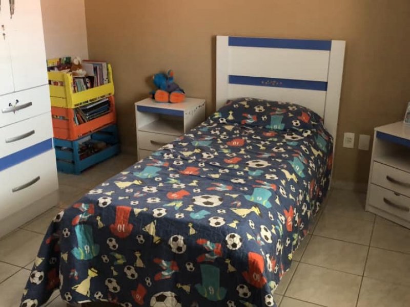 Casa à venda Vila leis  com 250m² e 4 quartos por R$ 490 - 1757639155-ccce47ca-0ea6-4fe2-b23d-85ab7696d838.jpeg