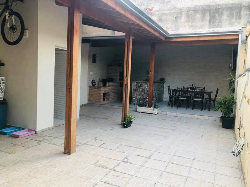 Casa à venda Vila leis  com 250m² e 4 quartos por R$ 490 - 216276982-17e21866-1119-4b91-b646-1b1b2ff8c89c.jpeg