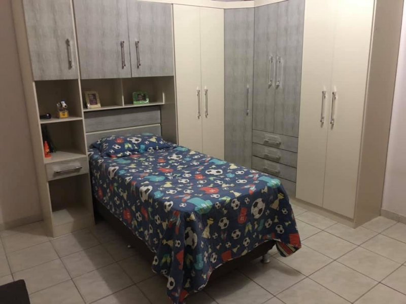Casa à venda Vila leis  com 250m² e 4 quartos por R$ 490 - 949362233-5d2d70e1-cc59-4321-9bec-53de220de094.jpeg