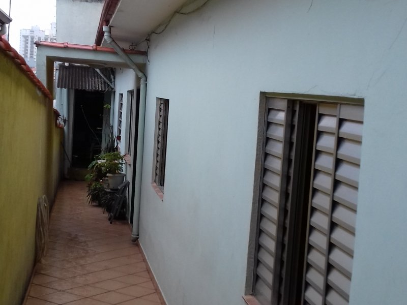 Comercial à venda Vila Santo Estéfano com 306m² e  quartos por R$ 690.000 - 609764701-corredor-casa-deposito-fundo.jpg