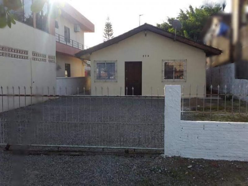 imóvel com 300m² - Meia Praia - Itapema