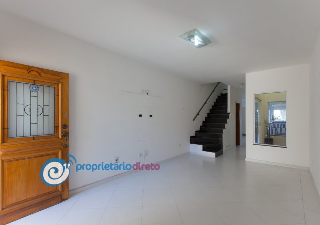 Casa à venda em Vila Guilhermina por R$600.000