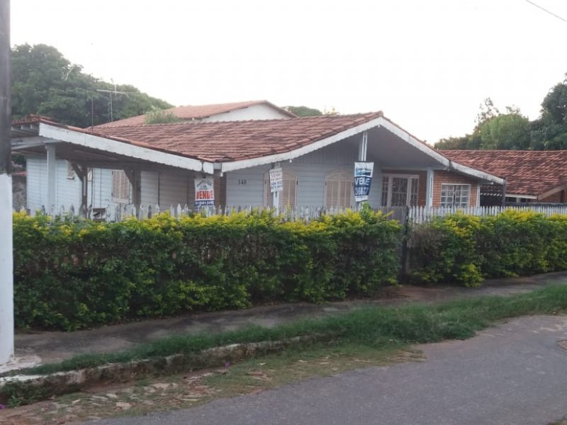 Casa à venda Várzea com 182m² e 3 quartos por R$ 250 - 659992083-1-rua-minas-gerais-148-joa-lagoa-santa-mg.jpg