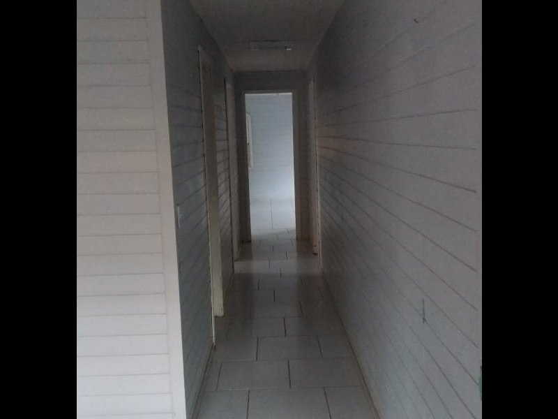 Casa à venda Várzea com 182m² e 3 quartos por R$ 250 - 688293287-corredor-com-acesso-aos-3-quartos-e-banheiro-social.jpg