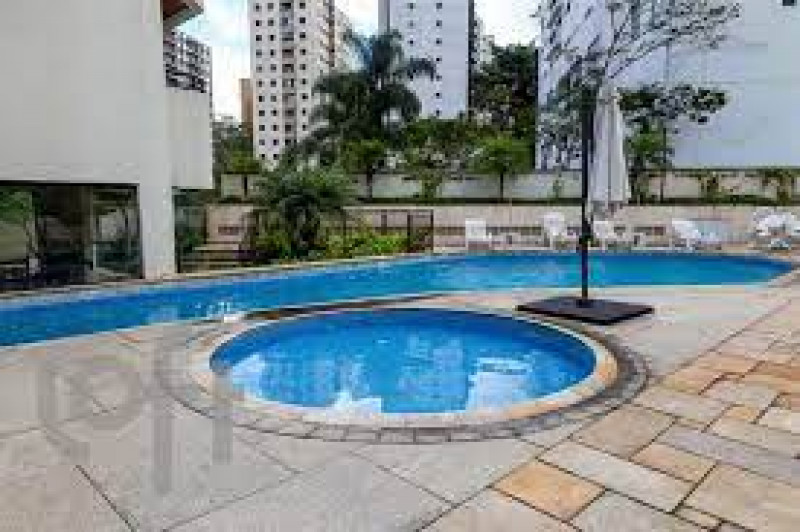 Apartamento à venda Centro com 100m² e 3 quartos por R$ 690.000 - 403699646-area-piscina.jpg