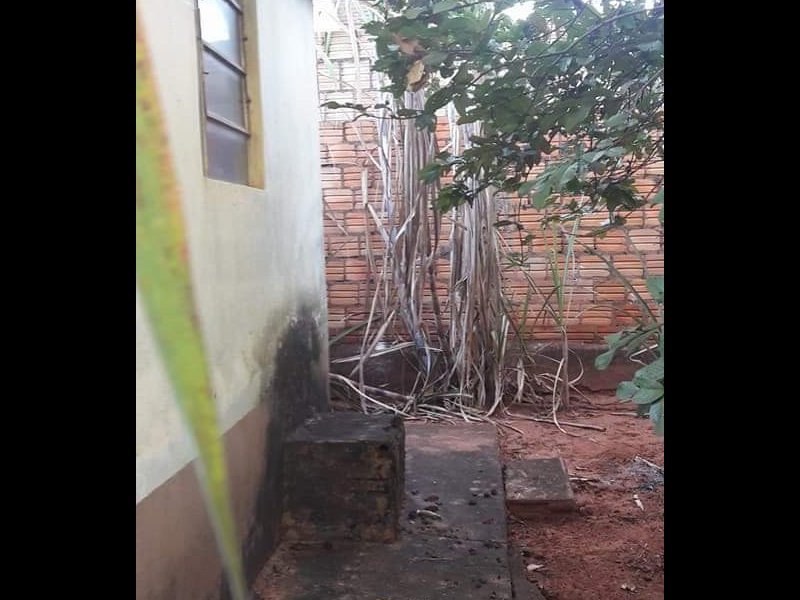 Casa à venda Centro com 625m² e 1 quarto por R$ 120.000 - 129048597-img-20190212-wa0033.jpg