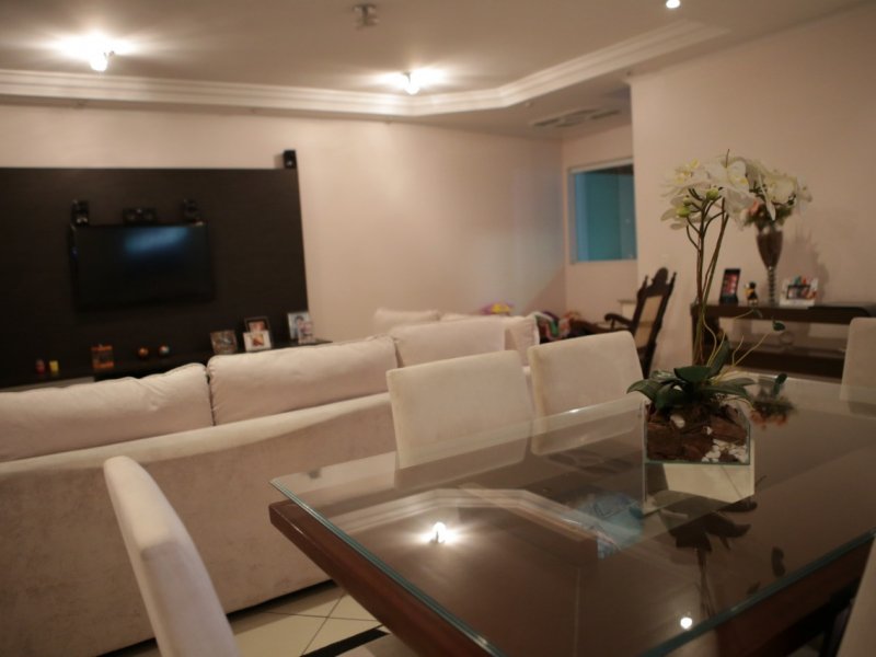 Casa à venda Jardim com 193m² e 3 quartos por R$ 650.000 - 1103164213-photo-2019-02-19-08-45-47-9.jpg