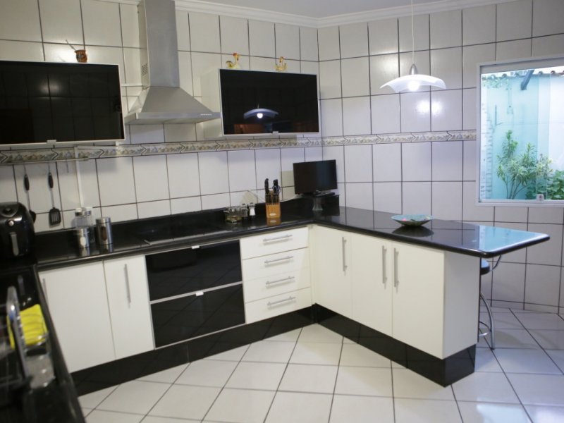 Casa à venda Jardim com 193m² e 3 quartos por R$ 650.000 - 2106713085-photo-2019-02-19-08-45-47-20.jpg