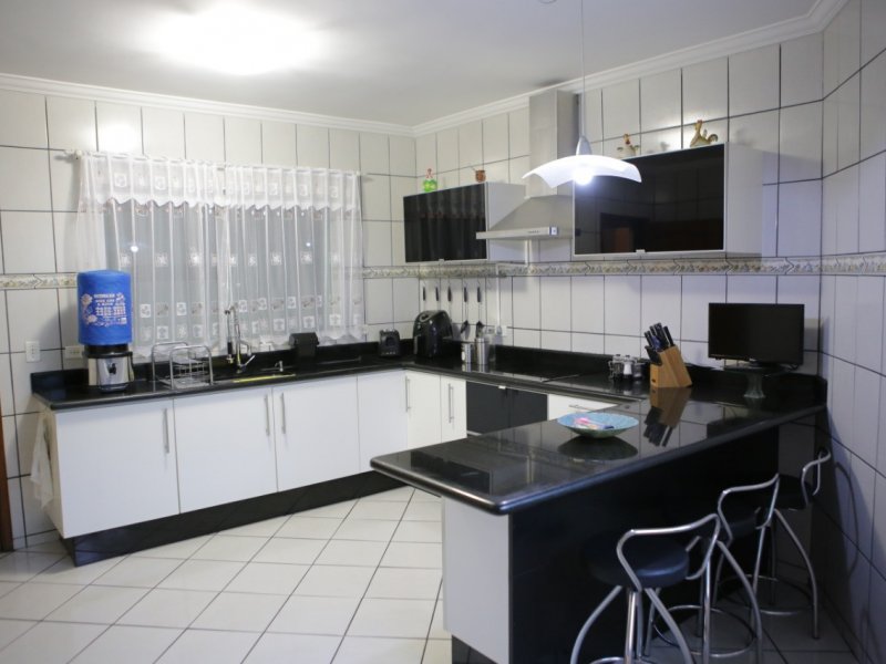Casa à venda Jardim com 193m² e 3 quartos por R$ 650.000 - 546817073-photo-2019-02-19-08-45-47-17.jpg