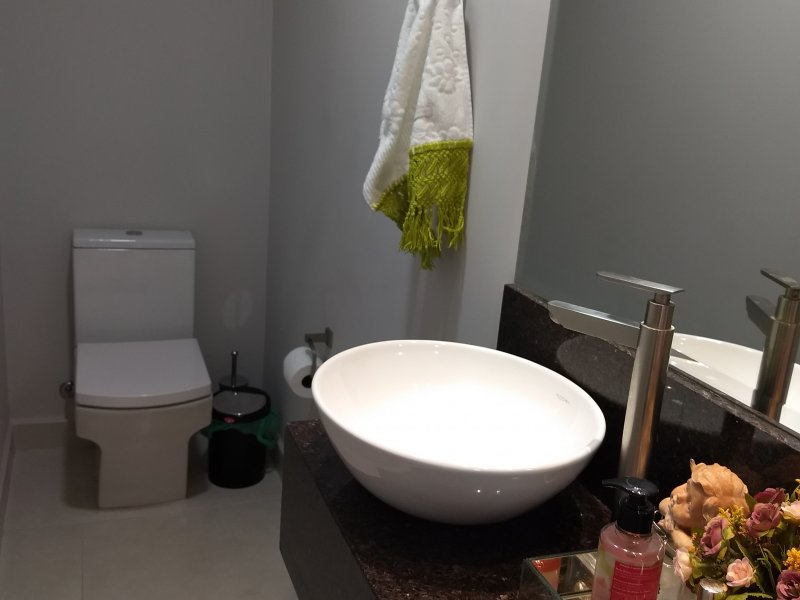 Casa de condomínio à venda Pinheirinho com 230m² e 3 quartos por R$ 680.000 - 1219913555-img-20190210-185424201.jpg