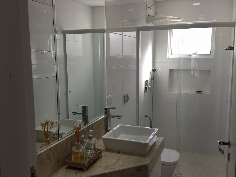Casa de condomínio à venda Pinheirinho com 230m² e 3 quartos por R$ 680.000 - 692013592-img-20190210-175146131.jpg