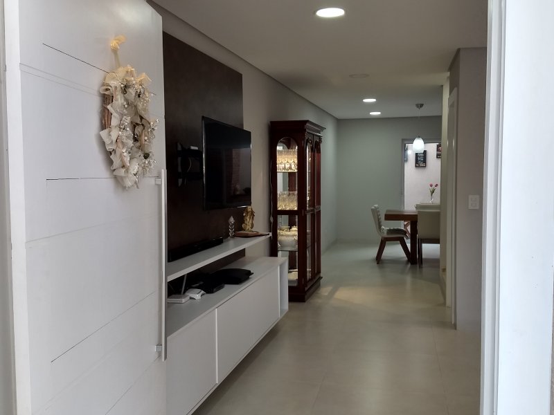 Casa de condomínio à venda Pinheirinho com 230m² e 3 quartos por R$ 680.000 - 785372284-img-20190210-185941229-hdr.jpg