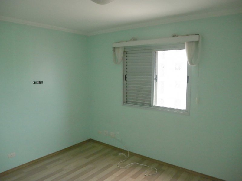 Apartamento à venda Centro com 76m² e 2 quartos por R$ 300.000 - 1959133109-quarto1.JPG
