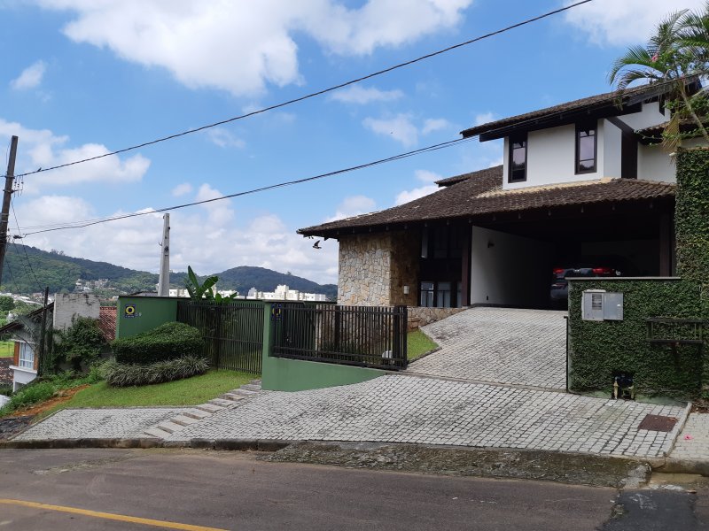 Casa à venda Saguaçu com 300m² e 4 quartos por R$ 950.000 - 837461300-20190222-105543.jpg