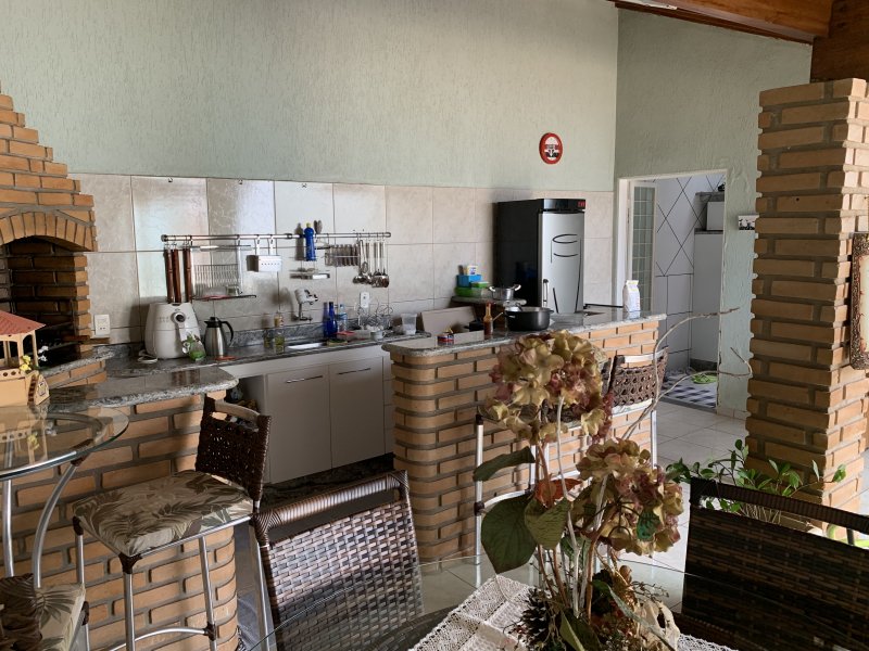 Casa à venda Colina Sul II com 170m² e 3 quartos por R$ 260.000 - 1132513023-7e82e312-a66e-4c0c-875a-9c71ffc9206e.jpeg