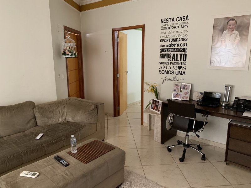 Casa à venda Colina Sul II com 170m² e 3 quartos por R$ 260.000 - 438687347-683534da-186c-4e1c-af35-93f4e5dae4b7.jpeg