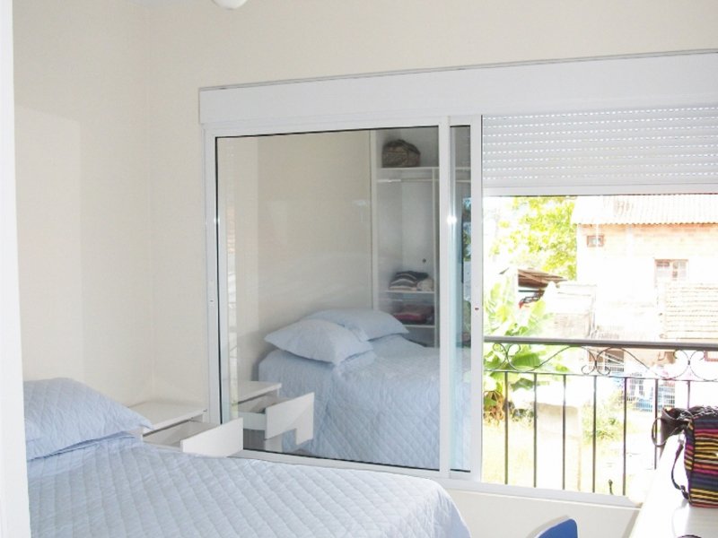 Casa de condomínio à venda Lagoa da Conceição com 150m² e 3 quartos por R$ 830.000 - 391375009-quarto-1-lagoa.jpg