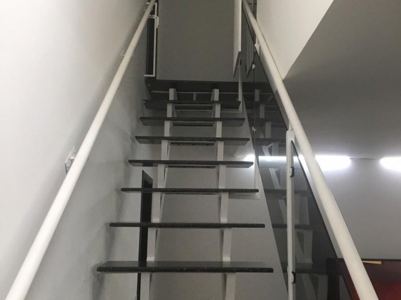 Casa à venda Vila Homero Thon com 200m² e 3 quartos por R$ 900.000 - 1689396727-kqad5208.jpg