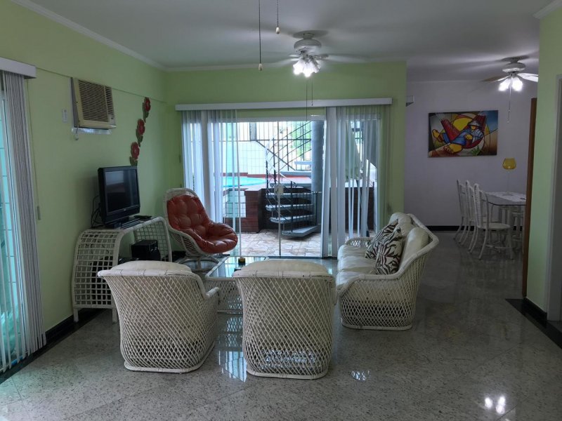 Apartamento à venda Loteamento João Batista Julião com 263m² e 4 quartos por R$ 890.000 - 1686898190-2a1b871a-f606-4d4f-97d6-835f17093a8a.jpg