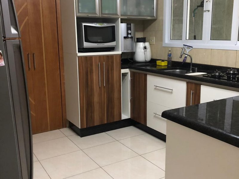 Casa à venda Vila Alpina com 380m² e 3 quartos por R$ 1.100.000 - 1363676934-cozinha-amarios-2.jpg