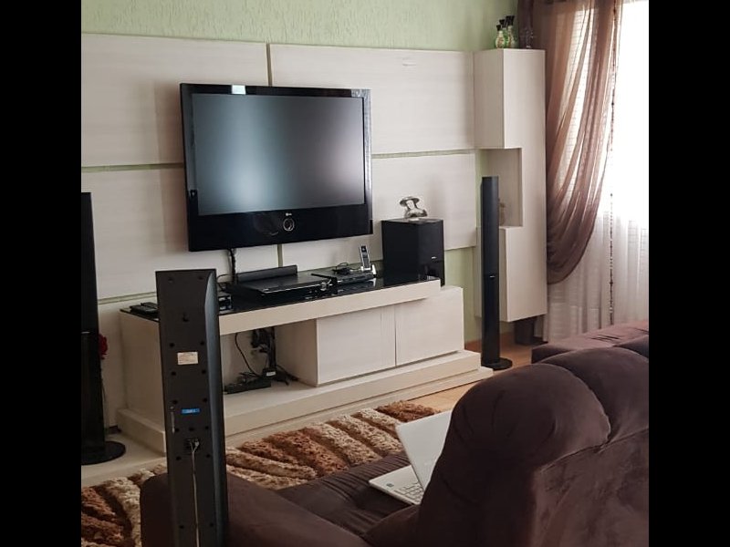 Casa à venda Vila Alpina com 380m² e 3 quartos por R$ 1.100.000 - 1662795056-sala-de-estar-rack-janela.jpg