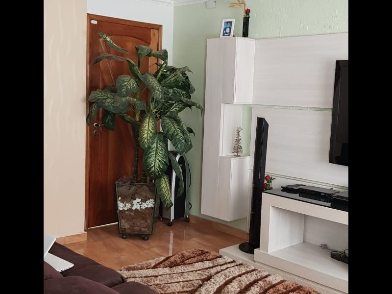 Casa à venda Vila Alpina com 380m² e 3 quartos por R$ 1.100.000 - 766813145-sala-de-estar-porta-corredor.jpg