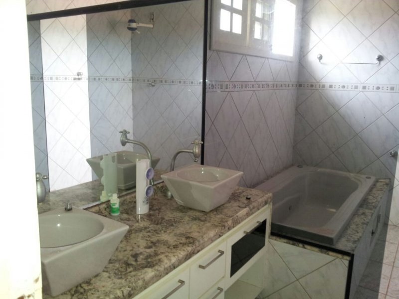 Casa à venda Papicu com 397m² e 6 quartos por R$ 650.000 - 1993415750-whatsapp-image-2019-02-18-at-14.jpeg