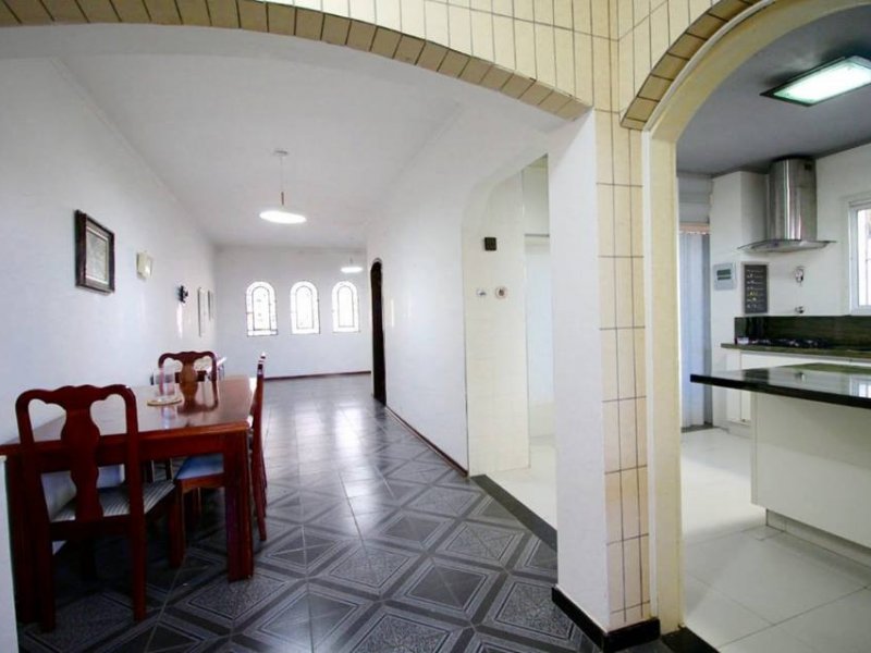 Casa para alugar Parque Peruche com 220m² e 3 quartos por R$ 770.000 - 1625849242-44979367-2106888239369570-7440084126448746496-n.jpg