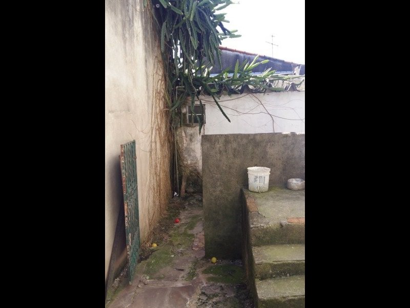 Casa à venda Parque Fernanda com 395m² e 6 quartos por R$ 1.200.000 - 1751135535-pavimento-aos-fundos.jpg