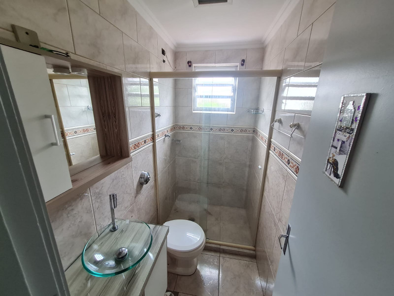 Apartamento à venda Vila Ipiranga com 47m² e 1 quarto por R$ 200.000 - 803522574-banheiro.jpg