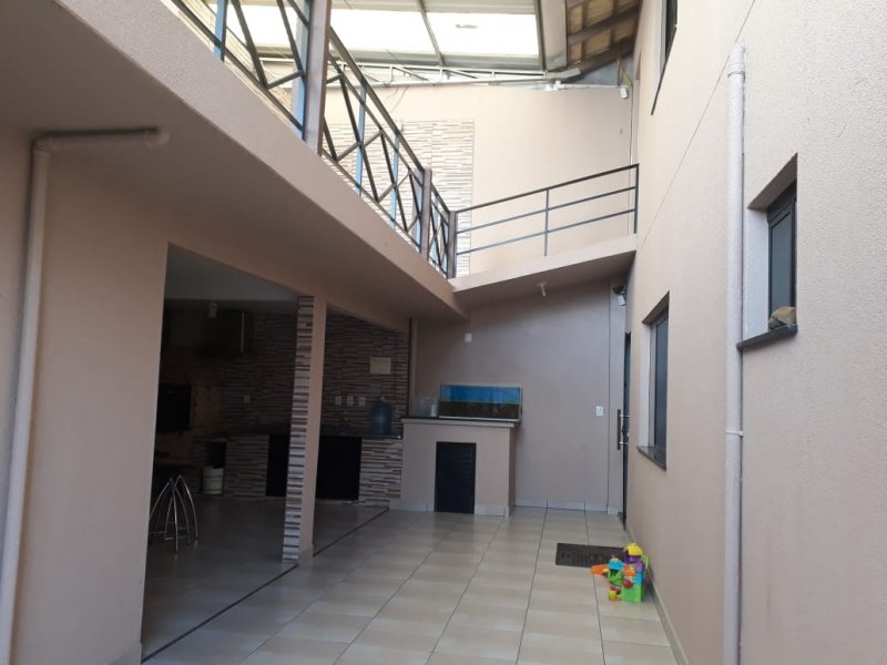 Casa à venda Cordeiros com 346m² e 4 quartos por R$ 1.200.000 - 1032896007-corredor-de-fora.jpg