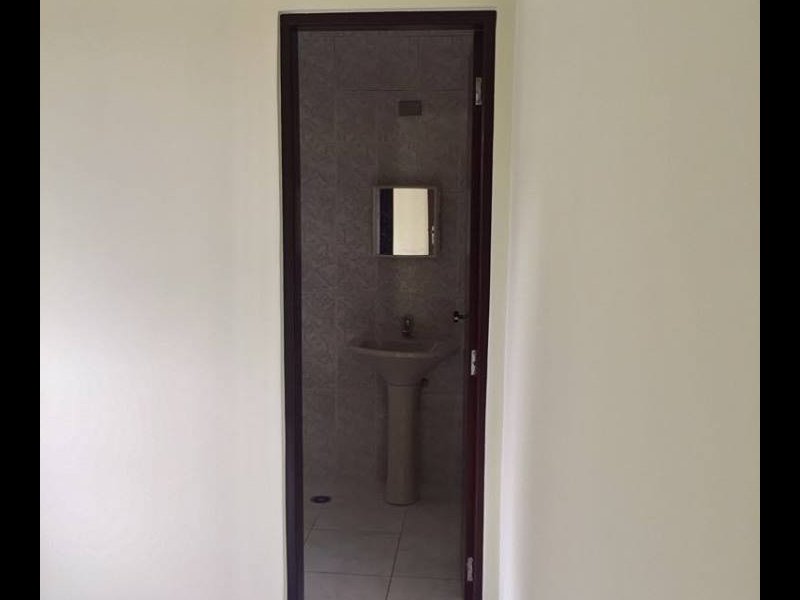 Apartamento à venda Vila Capitao Rabelo com 60m² e 3 quartos por R$ 350.000 - 1666862626-suite-entrada-banheiro.jpg