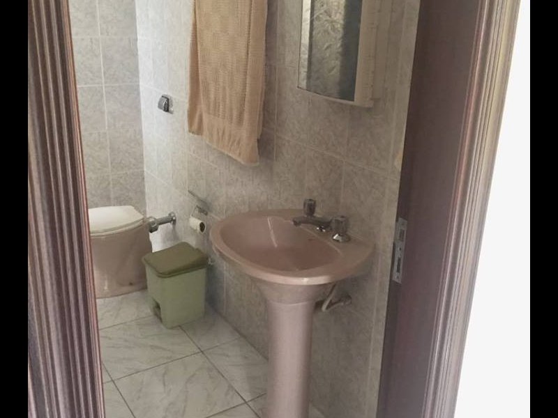 Apartamento à venda Vila Capitao Rabelo com 60m² e 3 quartos por R$ 350.000 - 950881719-banheiro-foto-2.jpg