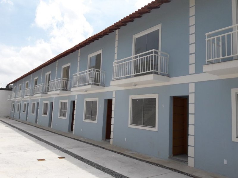 Casa de condomínio à venda Vista Alegre com 60m² e 2 quartos por R$ 170.000 - 634579963-002-fachada-casas.jpg