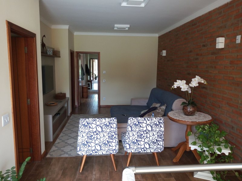 Casa à venda Água branca com 250m² e 3 quartos por R$ 1.800.000 - 1247806944-img-20200131-132636357.jpg