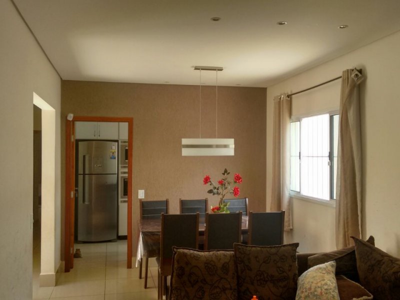 Casa à venda Centro com 200m² e 3 quartos por R$ 780.000 - 1259536494-foto-3.jpg