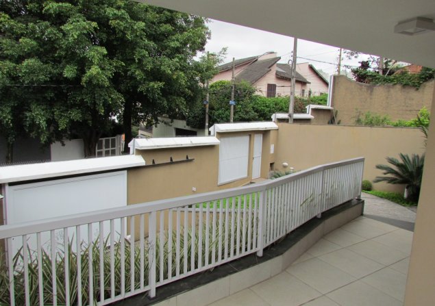 imóvel com 291m²