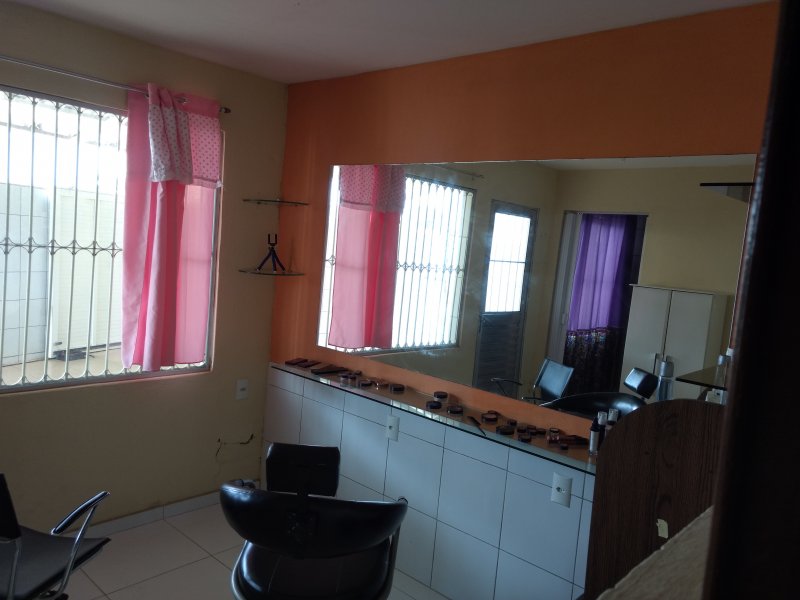 Casa à venda Funcionários com 333333m² e 4 quartos por R$ 220.000 - 661048593-img-20190228-084837271.jpg