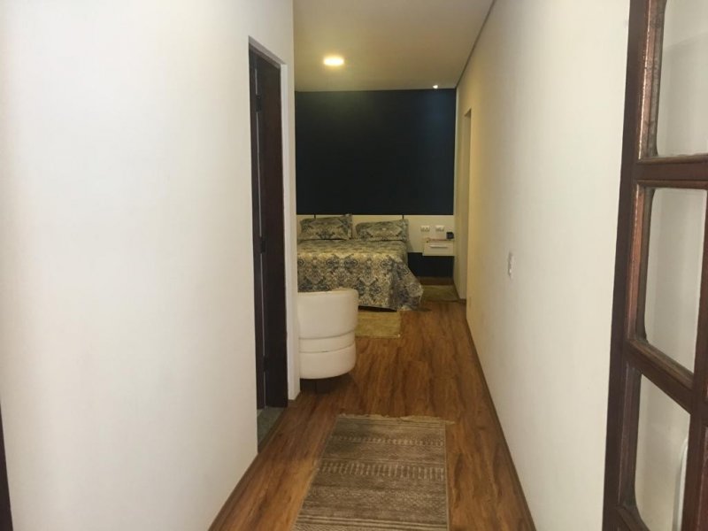 Casa à venda Gramado com 223m² e 3 quartos por R$ 720.000 - 1018917443-dccbe492-2dd9-45f2-b71f-427c198fcc95.jpg