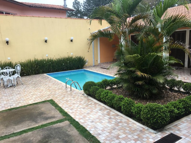 Casa à venda Gramado com 223m² e 3 quartos por R$ 720.000 - 1448574729-97619902-1923-4780-9864-40f23995839c.jpg