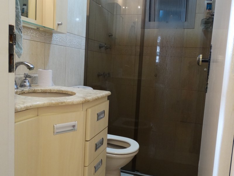 Apartamento à venda Vila Sofia com 75m² e 3 quartos por R$ 600.000 - 233006417-banho-social.JPG