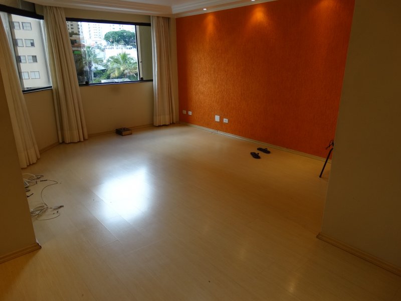 Apartamento à venda Vila Sofia com 75m² e 3 quartos por R$ 600.000 - 387183204-sala-v4.JPG