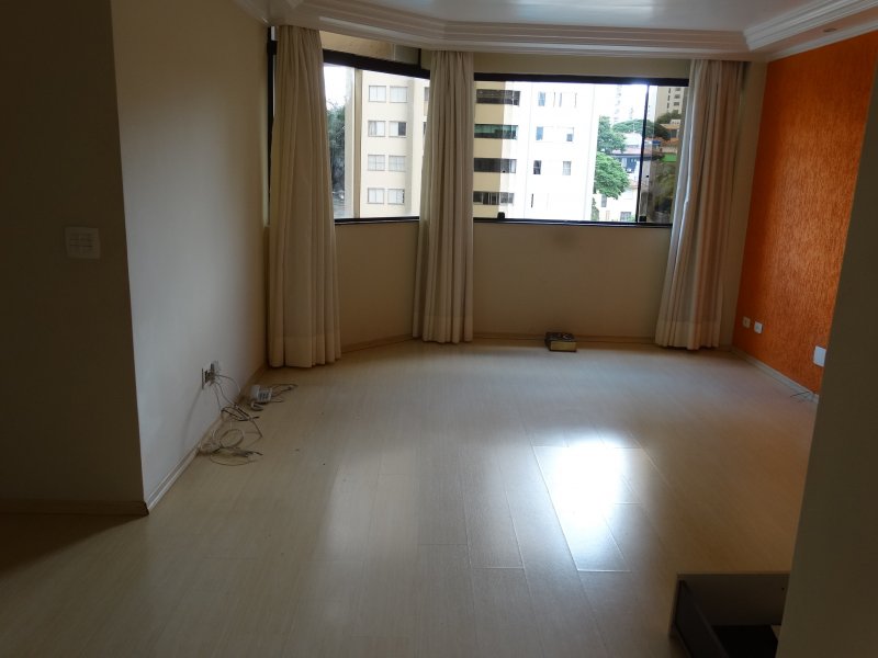 Apartamento à venda Vila Sofia com 75m² e 3 quartos por R$ 600.000 - 496197663-sala.JPG