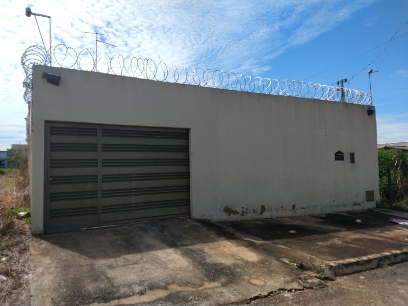 Casa à venda Residencial Buena Vista I com 250m² e 3 quartos por R$ 230.000 - 629714041-mvimg-20190311-140846208.jpg