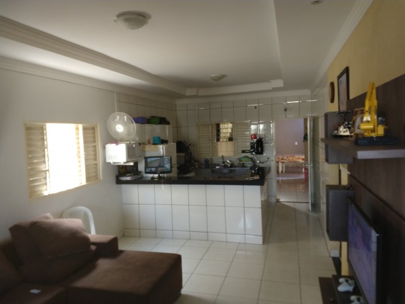Casa à venda Residencial Buena Vista I com 250m² e 3 quartos por R$ 230.000 - 893316314-mvimg-20190311-140916333.jpg