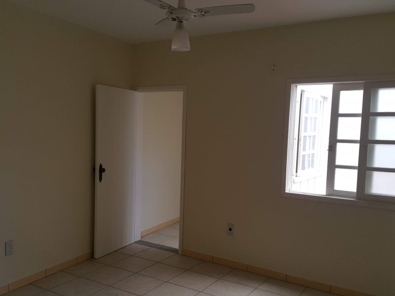 Casa à venda Praia Comprida com 320m² e 5 quartos por R$ 950.000 - 606521797-20190223-110840.jpg
