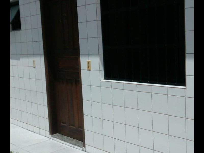 Casa de condomínio à venda Tupi com 44m² e 1 quarto por R$ 155.000 - 1841272186-porta.jpg