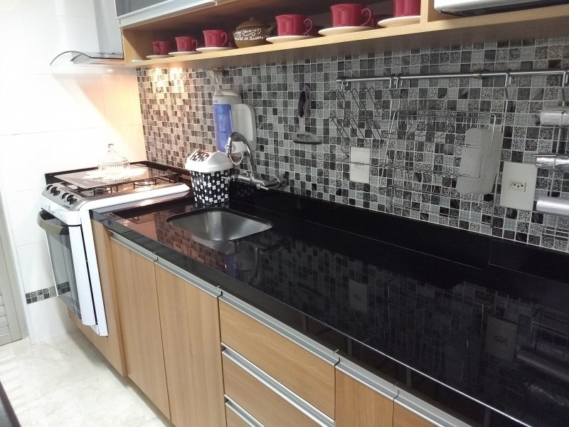 Apartamento à venda Santana com 65m² e 2 quartos por R$ 455.000 - 1754889581-820474175-cozinha-entrada-pia-fogao-retrato.jpg