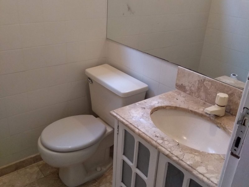 Casa à venda Itaipu com 240m² e 4 quartos por R$ 650.000 - 1106761150-img-20181120-121031500.jpg